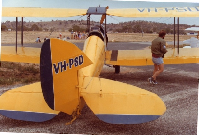 VH-PSD 1942 DH82a (A17-656)