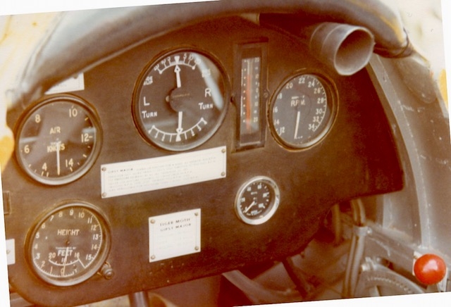 VH-BCN DH82A Tiger Moth instrument panel